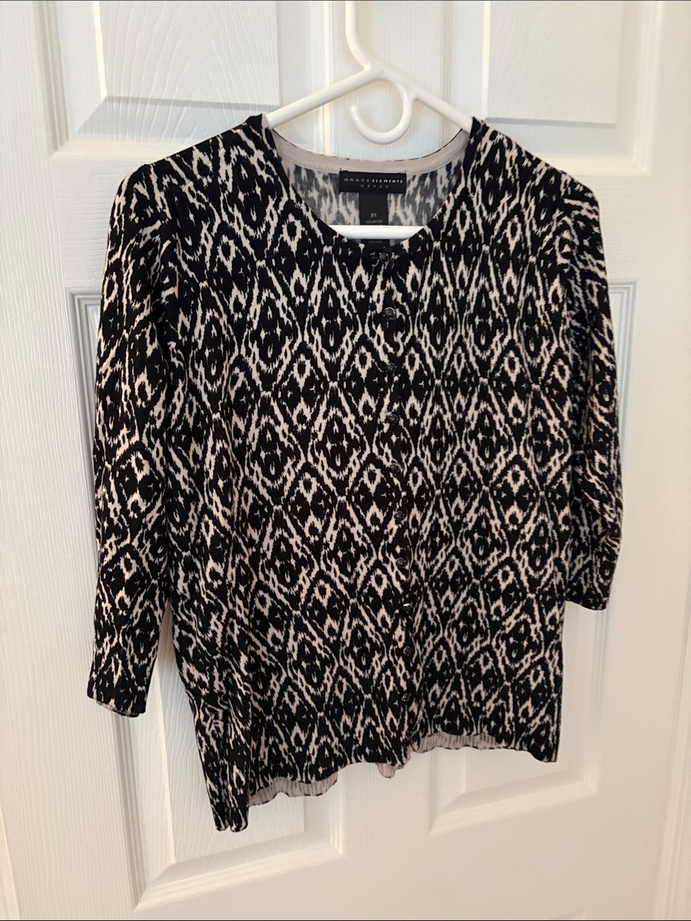 Grace Elements Black and Cream Patterned Cardigan